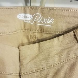 Old Navy pixie regular size 12